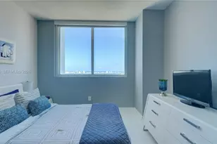 253 NE 2nd St, Miami, FL 33132 - Photo 22