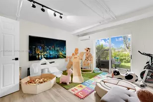 738 NE 90th St, Miami, FL 33138 - Photo 22