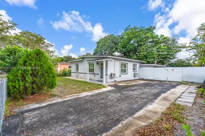 13800 NW 2nd Ave, North Miami, FL 33168 - Photo 2