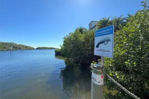 6114 Paradise Point Dr, Palmetto Bay, FL 33157 - Photo 70