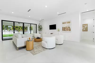 8221 SW 193rd Terrace, Cutler Bay, FL 33157 - Photo 2