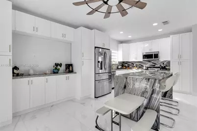 3176 NE 4 Street, Homestead, FL 33033 - Photo 6