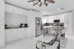 3176 NE 4th St, Homestead, FL 33033 - Photo 6