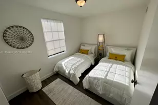 1068 NW 5th St, Miami, FL 33128 - Photo 32