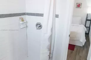 1068 NW 5th St, Miami, FL 33128 - Photo 22