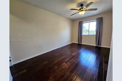 854 SW 8th Pl, Florida City, FL 33034 - Photo 16