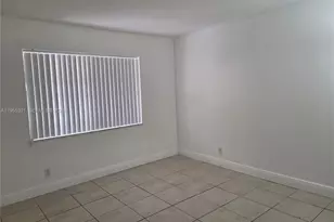 17901 NW 68th Ave, Hialeah, FL 33015 - Photo 14