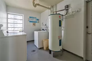 2930 Point E Dr, Aventura, FL 33160 - Photo 22