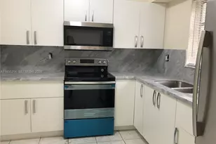 2450 NE 188th St, Miami, FL 33180 - Photo 4