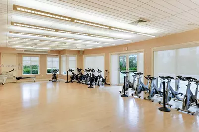 19900 E Country Club Dr #702, Aventura, FL 33180 - Photo 28