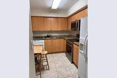 8802 NW 109th Ct #601, Doral, FL 33178 - Photo 4