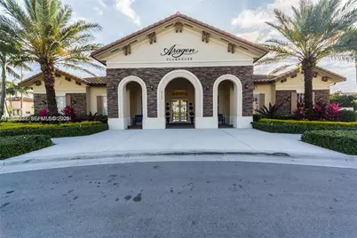 3353 W 91st Ter, Hialeah, FL 33018 - Photo 2