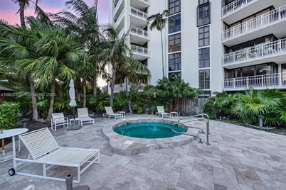 1000 Quayside Ter #1107, Miami, FL 33138 - Photo 30