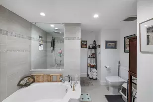 1000 Quayside Terrace, Miami, FL 33138 - Photo 18