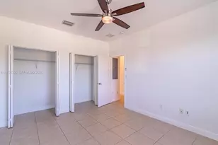 14665 SW 9th St, Pembroke Pines, FL 33027 - Photo 16