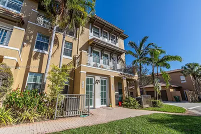 14665 SW 9th St #1808, Pembroke Pines, FL 33027 - Photo 2