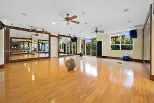 19501 W Country Club Dr, Aventura, FL 33180 - Photo 10
