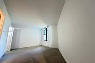 18181 NE 31st Ct, Aventura, FL 33160 - Photo 8