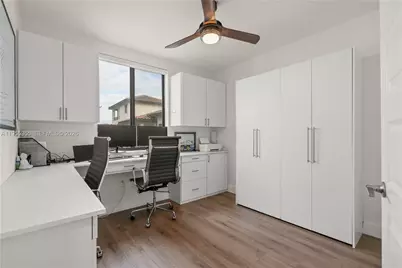 4809 NW 83rd Pkwy, Doral, FL 33166 - Photo 28