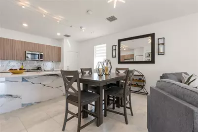 4809 NW 83rd Pkwy, Doral, FL 33166 - Photo 12