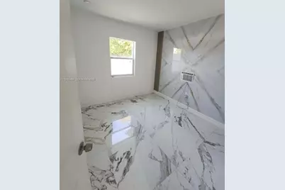 12101 SW 215th St, Miami, FL 33177 - Photo 2