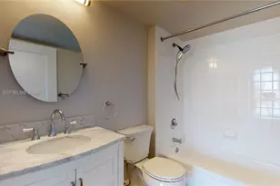 540 Brickell Key Dr, Miami, FL 33131 - Photo 18