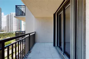 540 Brickell Key Dr, Miami, FL 33131 - Photo 20