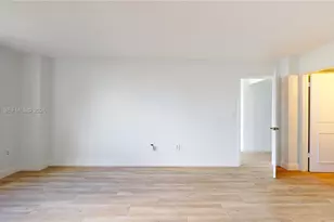 540 Brickell Key Dr, Miami, FL 33131 - Photo 14