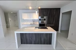 851 NE 1st Ave, Miami, FL 33132 - Photo 12