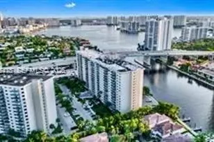 19390 Collins Ave, Sunny Isles Beach, FL 33160 - Photo 30