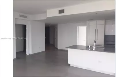 68 SE 6th St #3502, Miami, FL 33131 - Photo 4