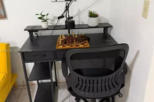 1712 SW 13th St, Miami, FL 33145 - Photo 16