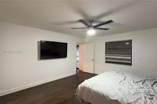 323 W Canterbury Dr W, Riviera Beach, FL 33407 - Photo 16