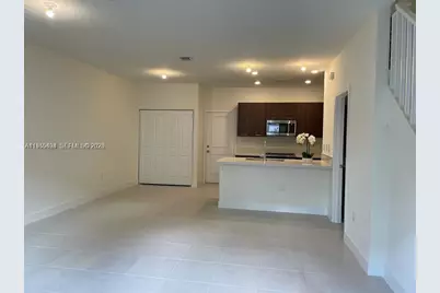 4657 NW 83rd Pkwy #., Doral, FL 33166 - Photo 6