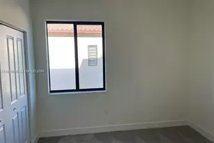 4657 NW 83rd Pkwy, Doral, FL 33166 - Photo 12