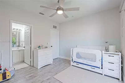 1940 SE 24th Ter #1940, Homestead, FL 33035 - Photo 20