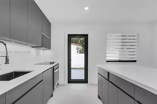 1293 SW 22nd Ave, Miami, FL 33135 - Photo 10