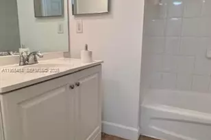 7930 N Nob Hill Rd, Tamarac, FL 33321 - Photo 16