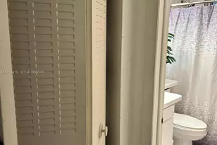 1560 W 46th St, Hialeah, FL 33012 - Photo 4