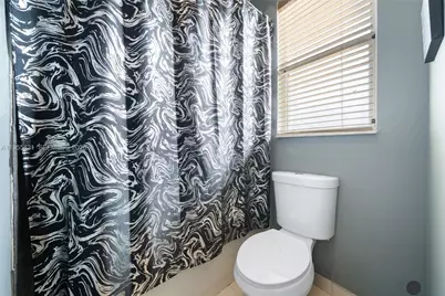 1097 NE 40th Rd, Homestead, FL 33033 - Photo 20