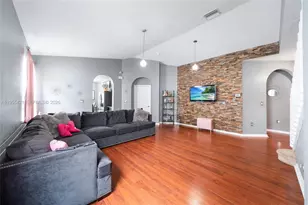 1097 NE 40th Rd, Homestead, FL 33033 - Photo 6