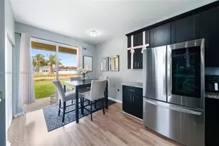 1097 NE 40th Rd, Homestead, FL 33033 - Photo 10