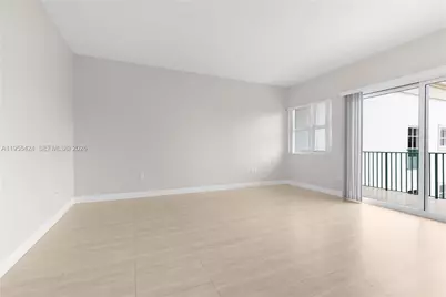 20000 E Country Club Dr #402, Aventura, FL 33180 - Photo 4