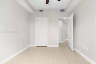 20000 E Country Club Dr, Aventura, FL 33180 - Photo 20