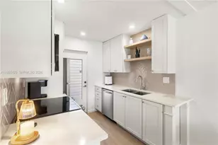 2200 Diana Dr, Hallandale Beach, FL 33009 - Photo 6