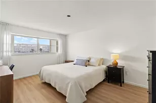 2200 Diana Dr, Hallandale Beach, FL 33009 - Photo 20