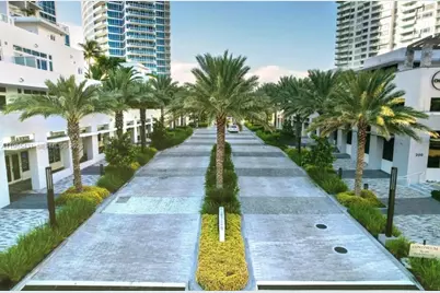 50 S Pointe Dr #609, Miami Beach, FL 33139 - Photo 24