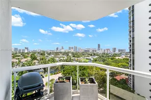 3610 Yacht Club Dr, Aventura, FL 33180 - Photo 32