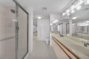 3610 Yacht Club Dr, Aventura, FL 33180 - Photo 20