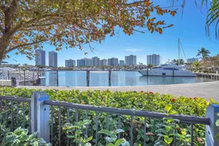 3610 Yacht Club Dr, Aventura, FL 33180 - Photo 4